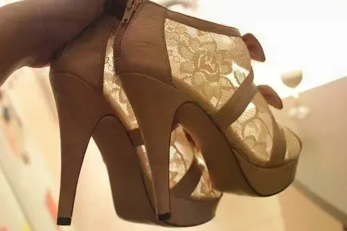 Jolie shoes & bags 1